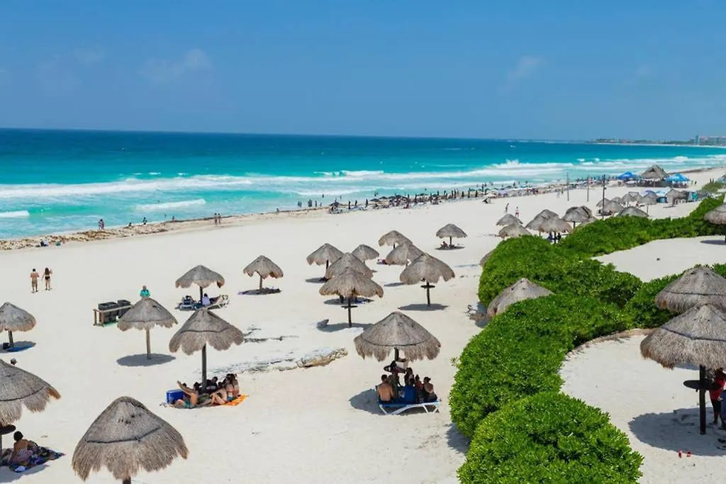 Amara Cancun Beachfront Caribe R Apartment