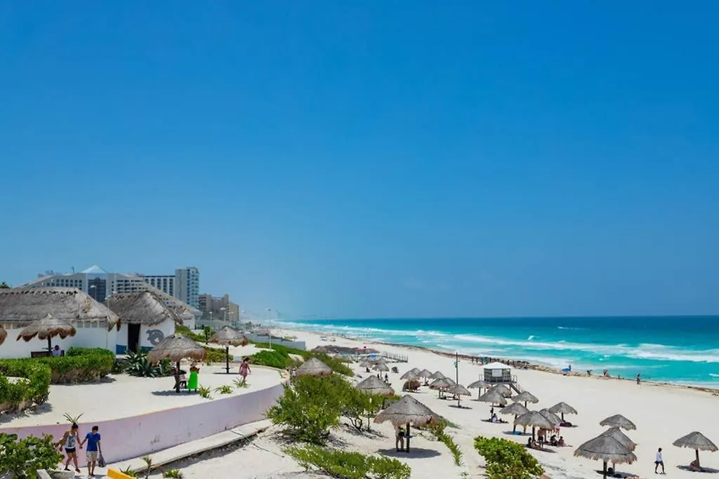 Amara Cancun Beachfront Caribe R Apartment 0*,  Mexico