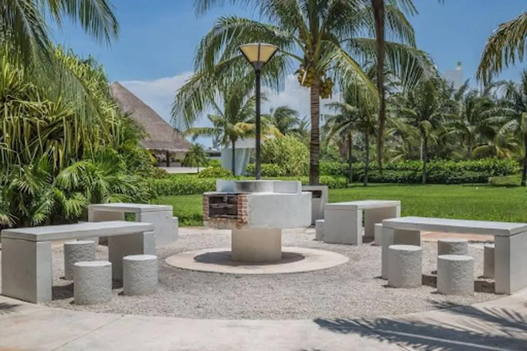 Amara Cancun Beachfront Caribe R Apartment Mexico